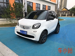 smart Fortwo(进口) 2019款 Fortwo Coupe 0.9T 66千瓦风擎版